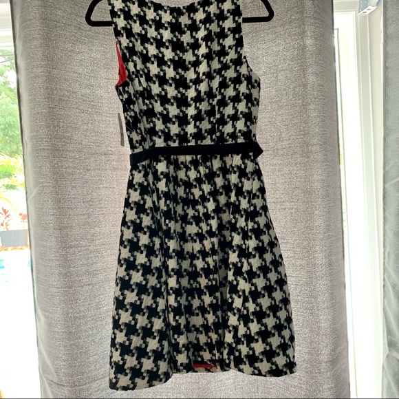 Sassy Jessica Simpson Houndstooth Dress NWT - Picture 5 of 9